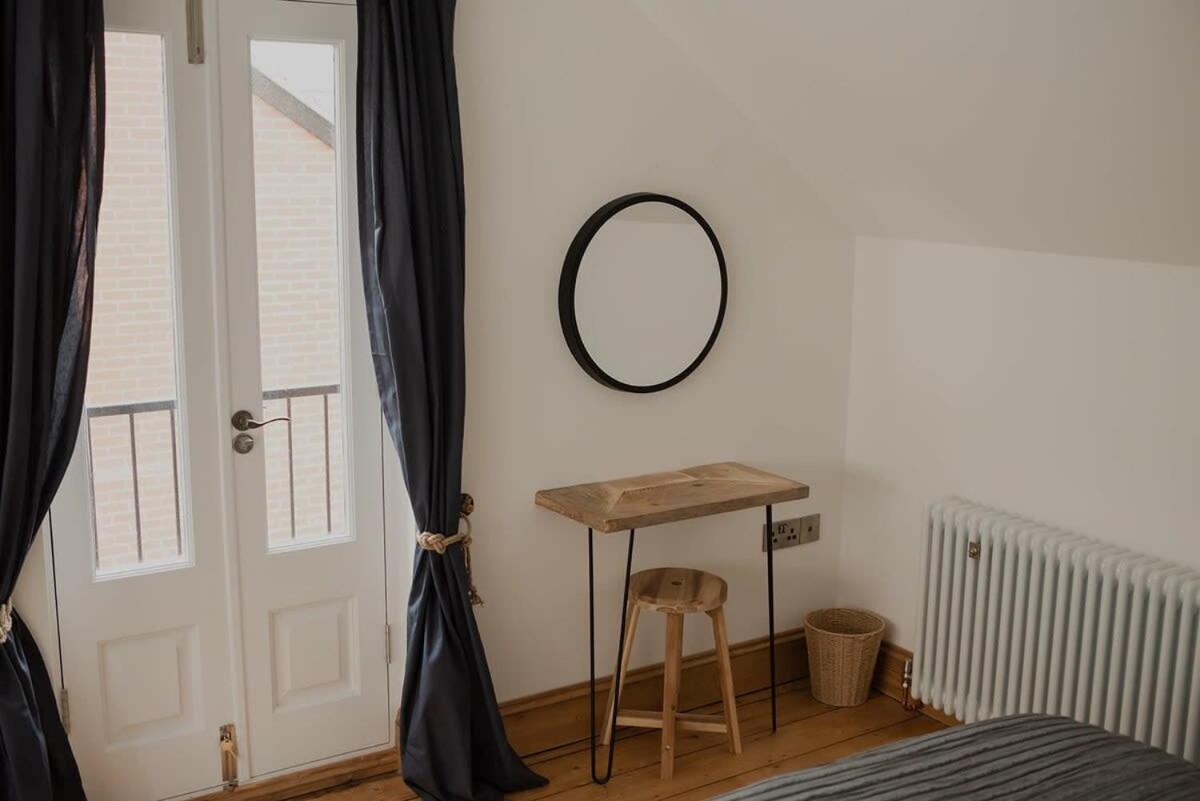 Spacious Norwich Lanes Apartment With Roof Terrace Exterior photo